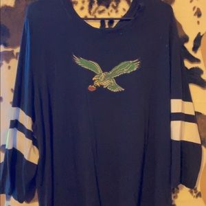 Black/white long sleeve eagle shirt.